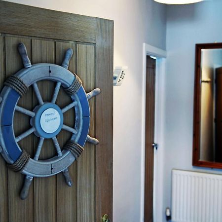 Mermaid Apartment - Sea Front Apartment With Views Saundersfoot Dış mekan fotoğraf