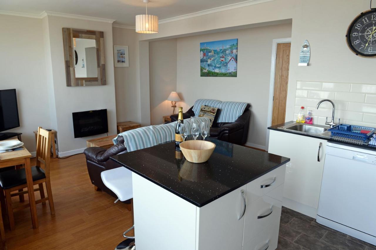 Mermaid Apartment - Sea Front Apartment With Views Saundersfoot Dış mekan fotoğraf