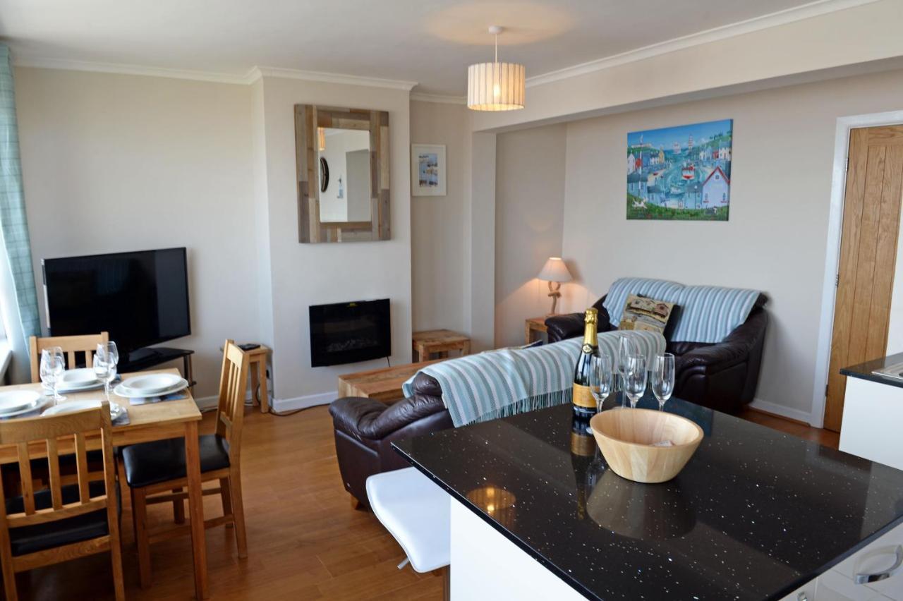 Mermaid Apartment - Sea Front Apartment With Views Saundersfoot Dış mekan fotoğraf